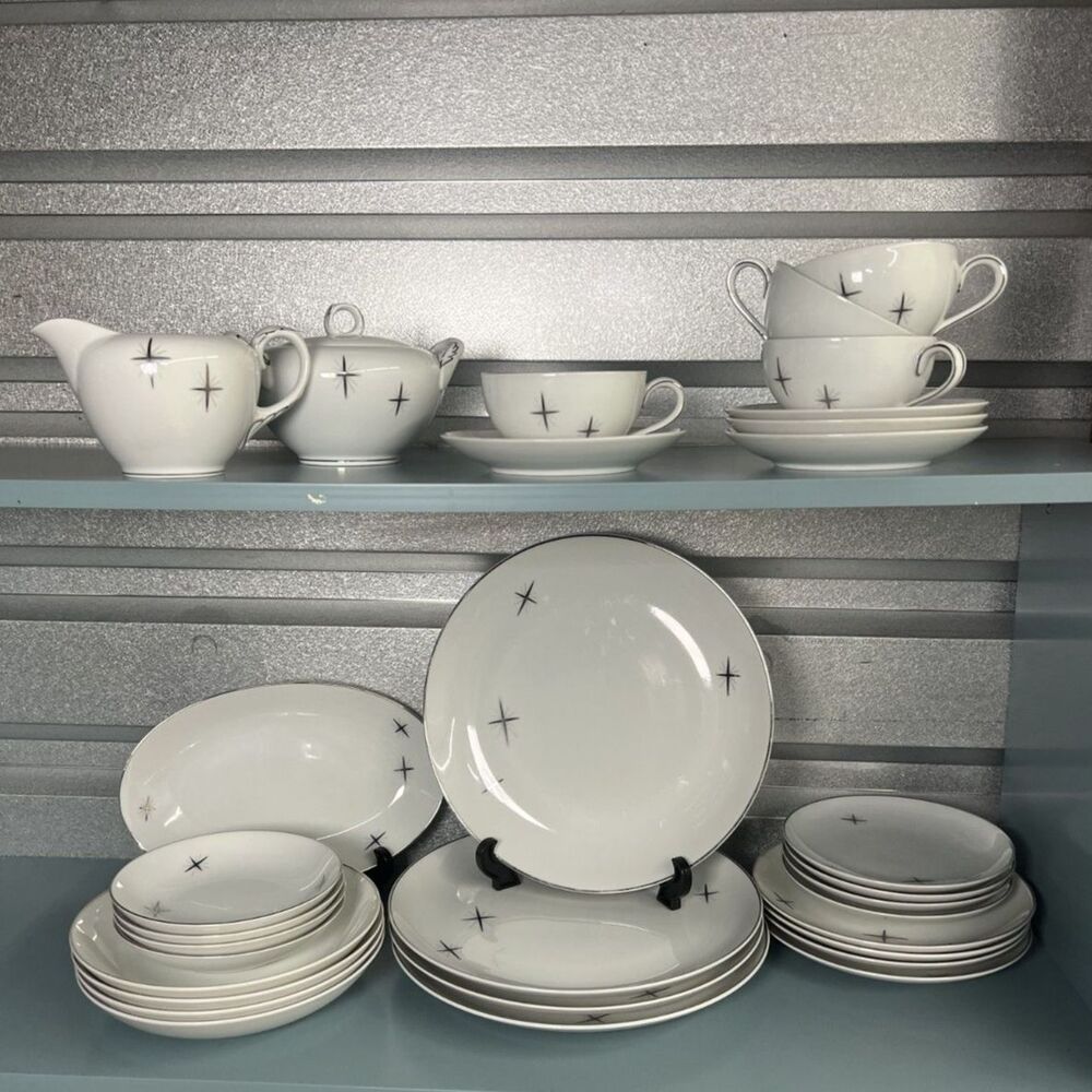 VTG Atomic Fukagawa Starburst Cross Pattern 713 Dinner & Coffee Service for 4